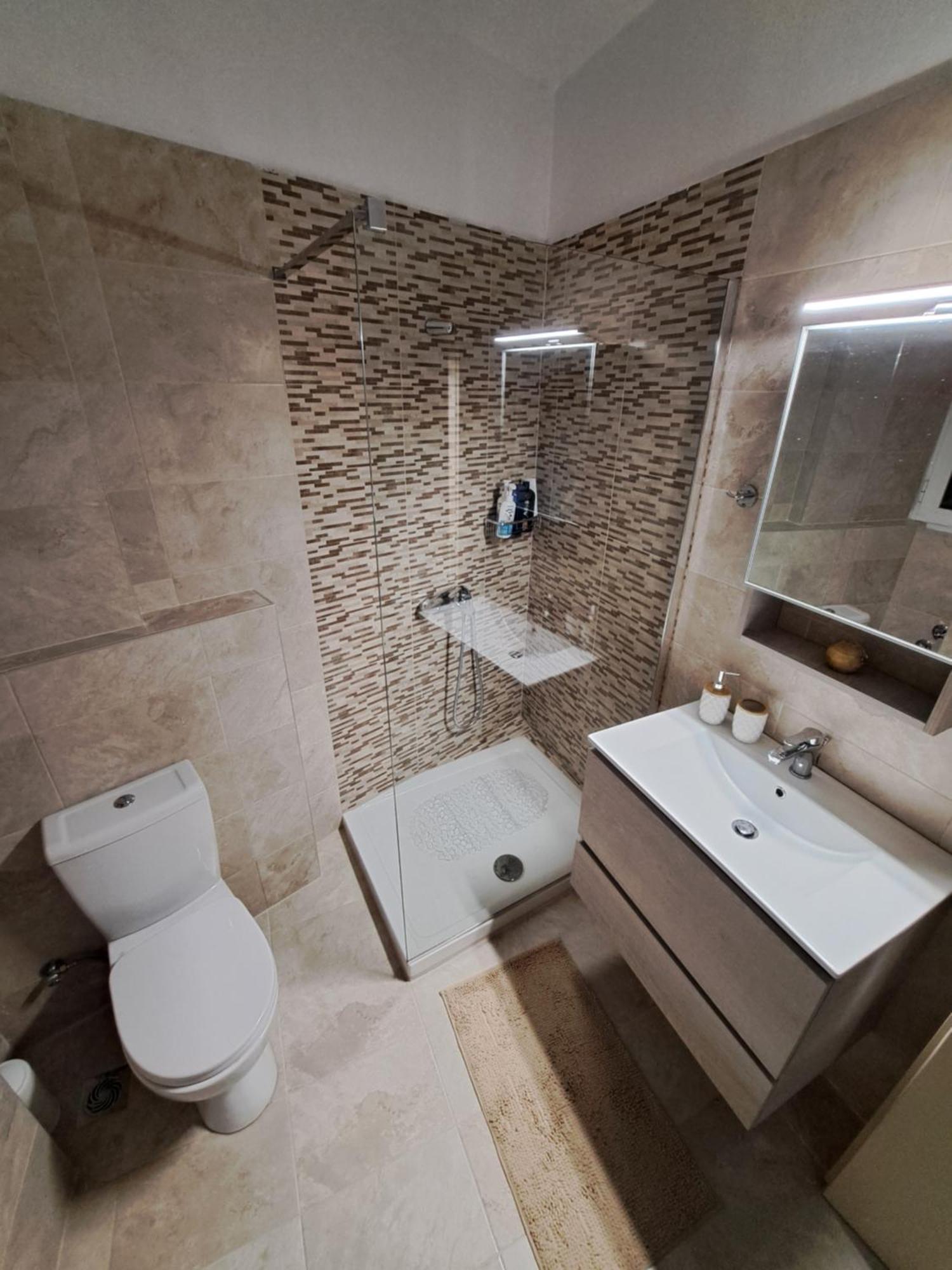 Apartment Two Bedroom In The Center Of Ioannina